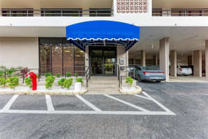 6415 MIDNIGHT PASS ROAD, SARASOTA, FL 34242 - MLS#MFRN6140380