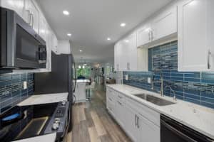 708 TAMIAMI TRAIL, VENICE, FL 34285 - MLS#MFRN6140430