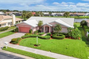 1517 Waterford Dr, VENICE