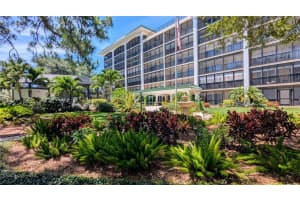 512 W Venice Ave #102, VENICE