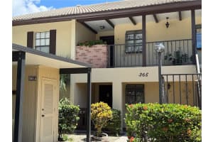 365 Three Lakes Ln #l, VENICE