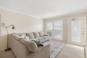521 VENICE AVENUE, VENICE, FL 34285 - MLS#MFRN6140594