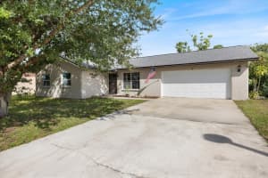 13300 ENGLEWOOD RD, PORT CHARLOTTE, FL 33981 - MLS#MFRN6140632