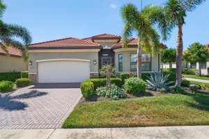 24237 Gallberry Dr, VENICE