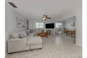537 MANATEE COURT, VENICE, FL 34285 - MLS#MFRN6140783