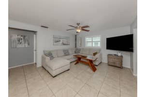 537 MANATEE COURT, VENICE, FL 34285 - MLS#MFRN6140783