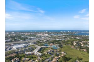 618 BIRD BAY DRIVE, VENICE, FL 34285 - MLS#MFRN6140802