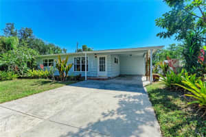 2998 Michigan St, SARASOTA