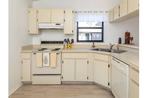 401 CURRY STREET, NOKOMIS, FL 34275 - MLS#MFRN6140829