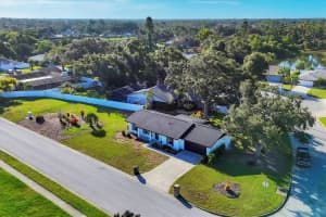 7953 CYPRESS LAKE DRIVE, SARASOTA, FL 34243 - MLS#MFRN6140835