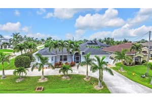 2711 Sw 27th St, CAPE CORAL