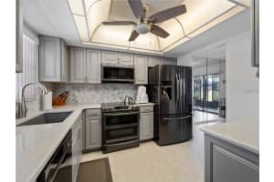 1708 LAKESIDE DRIVE, VENICE, FL 34293 - MLS#MFRN6140909