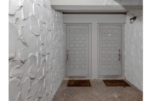1555 TARPON CENTER DRIVE, VENICE, FL 34285 - MLS#MFRN6140914