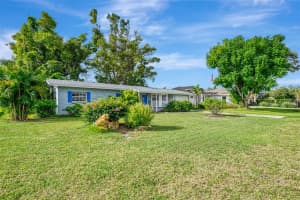 112 FIELD AVENUE EAST, VENICE, FL 34285 - MLS#MFRN6140942