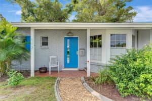 112 FIELD AVENUE EAST, VENICE, FL 34285 - MLS#MFRN6140942