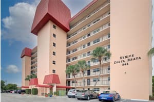 244 SAINT AUGUSTINE AVENUE, VENICE, FL 34285 - MLS#MFRN6141000