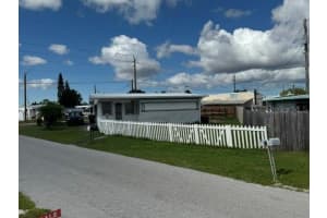 411 51ST AVENUE TERRACE, BRADENTON, FL 34207 - MLS#MFRN6141011