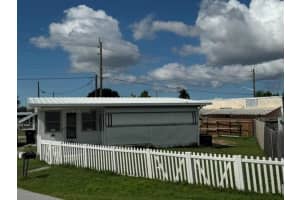 411 51ST AVENUE TERRACE, BRADENTON, FL 34207 - MLS#MFRN6141011