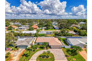 829 HARBOR DRIVE, VENICE, FL 34285 - MLS#MFRN6141051