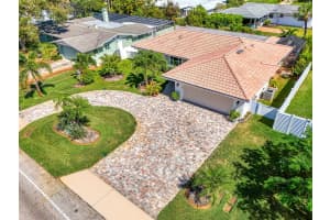 829 HARBOR DRIVE, VENICE, FL 34285 - MLS#MFRN6141051