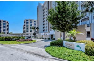 633 ALHAMBRA ROAD, VENICE, FL 34285 - MLS#MFRN6141167