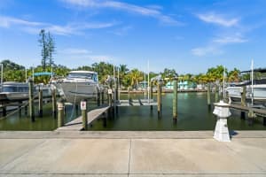 1703 TAMIAMI TRAIL, SARASOTA, FL 34234 - MLS#MFRN6141175