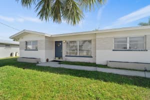 444 DRIFTWOOD ROAD, VENICE, FL 34293 - MLS#MFRN6141309