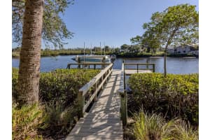 737 SHAKETT CREEK DRIVE, NOKOMIS, FL 34275 - MLS#MFRN6141442