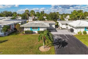 1523 LAKESIDE DRIVE, VENICE, FL 34293 - MLS#MFRN6141481