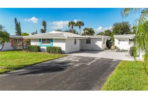 1523 LAKESIDE DRIVE, VENICE, FL 34293 - MLS#MFRN6141481