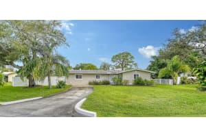 1560 Poinciana Rd, VENICE 1560 Poinciana Rd, VENICE
