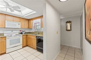 942 CAPRI ISLES BOULEVARD, VENICE, FL 34292 - MLS#MFRN6141507