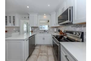 1977 BEACH ROAD, ENGLEWOOD, FL 34223 - MLS#MFRN6141523