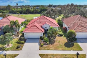 446 PINEWOOD LAKE DRIVE, VENICE, FL 34285 - MLS#MFRN6141544