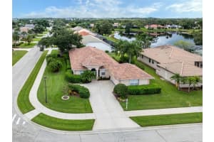 155 GRAND OAK CIRCLE, VENICE, FL 34292 - MLS#MFRN6141565