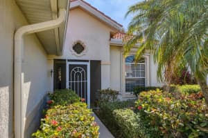 446 PINEWOOD LAKE DRIVE, VENICE, FL 34285 - MLS#MFRN6141597