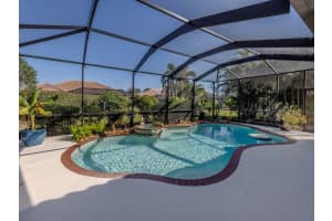 529 LAKE OF THE WOODS DRIVE, VENICE, FL 34293 - MLS#MFRN6141643