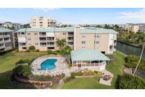 399 150TH AVENUE, MADEIRA BEACH, FL 33708 - MLS#MFRN6141655