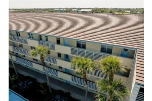 929 WEXFORD BOULEVARD, VENICE, FL 34293 - MLS#MFRN6141674