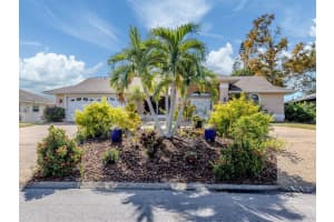1215 PARADISE WAY, VENICE, FL 34285 - MLS#MFRN6141717