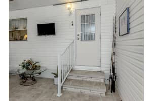 452 SHARKS POINT, NORTH PORT, FL 34287 - MLS#MFRN6141749