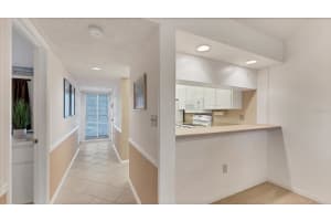 450 CERROMAR ROAD, VENICE, FL 34293 - MLS#MFRN6141756