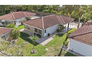 165 VISTA HERMOSA CIRCLE, SARASOTA, FL 34242 - MLS#MFRN6141789