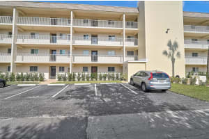 995 LAGUNA DRIVE, VENICE, FL 34285 - MLS#MFRN6141791