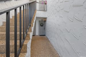 1555 TARPON CENTER DRIVE, VENICE, FL 34285 - MLS#MFRN6141846