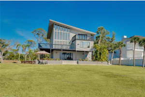 1089 BAYSHORE DRIVE, ENGLEWOOD, FL 34223 - MLS#MFRN6141853