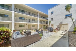 708 TAMIAMI TRAIL, VENICE, FL 34285 - MLS#MFRN6141965