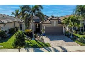 13861 Karina St, VENICE