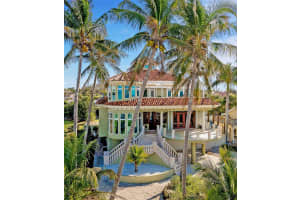 213 The Esplanade S, VENICE