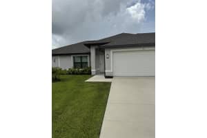 23 8TH PLACE, CAPE CORAL, FL 33993 - MLS#MFRN6142150